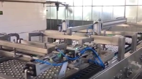 Полуавтоматическая система загрузки и разгрузки жестких контейнеров